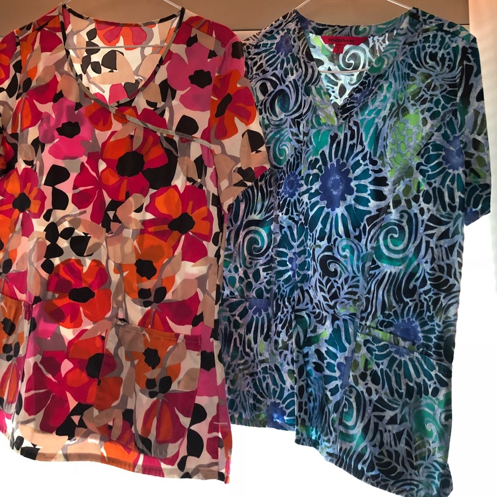 Like new-2 cute colorful scrub tops-